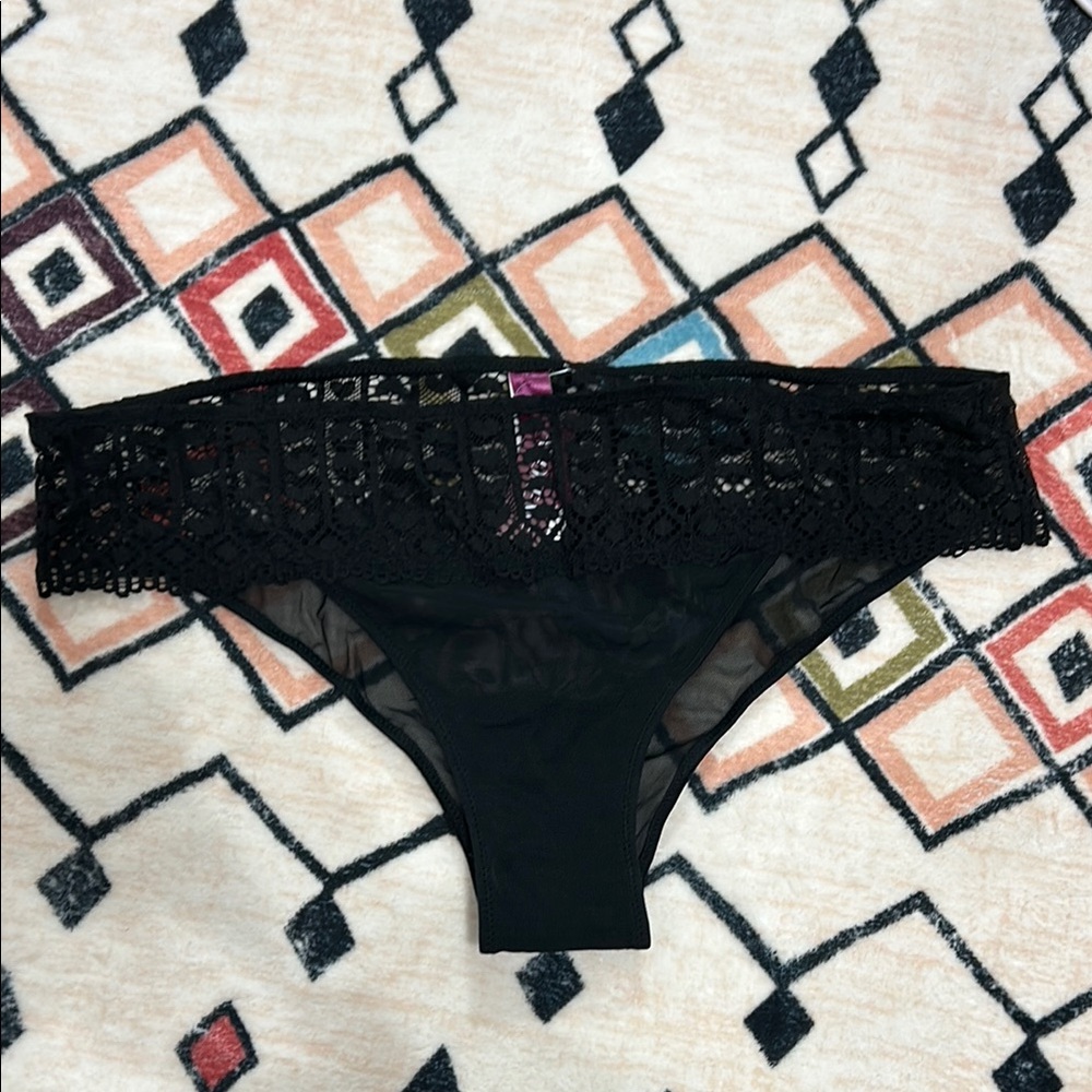 Black Lace Women's Intimate